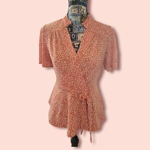 Beautiful flowy top 